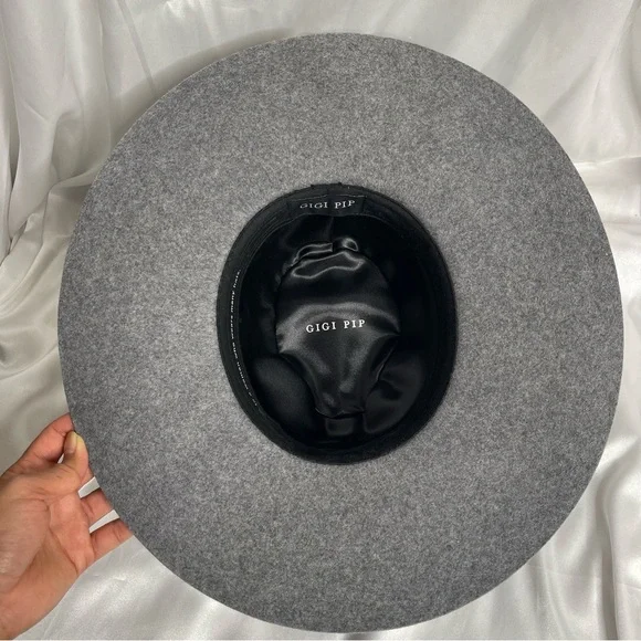 NWOT Women’s Gigi PIP Scottie Hat in Grey 100% Wool Size 55/XS - Picture 5 of 13